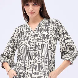DressBerry Geometric Print Puff Sleeve Satin Top-image-96