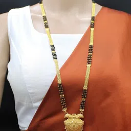 SONI JEWELLERY Women Pack Of 1 Gold-Plated And Black Artificial Beads Ethnic Mangalsutra-picture-11
