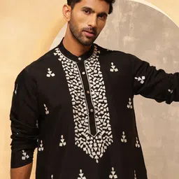 Anouk Geometric Embroidered Band Collar Thread Work Cotton Silk Straight Kurta-32