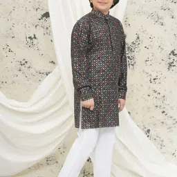 Aj DEZInES Boys Floral Embroidered Regular Sequinned Kurta with Pyjamas image 3