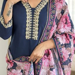 Ekta Textiles Women Solid Embroidered Regular Thread Work Kurta with Trousers & Dupatta image 3