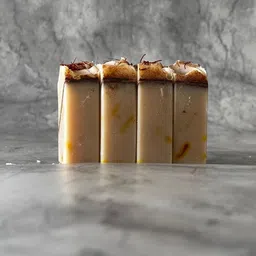 FYNAKAA Kesar Chandan Cold Processed Soap- 100 g-image-2