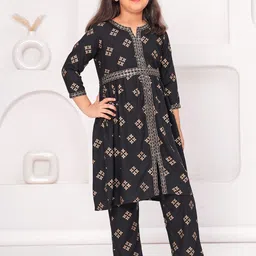 BAESD Girls Floral Printed Regular Mirror Embroidered Kurta With Trouser-image-78