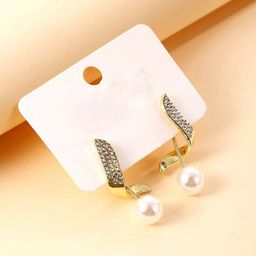 DressBerry Set Of 2 Gold-Plated Agate Studded Contemporary Drop Earrings-109