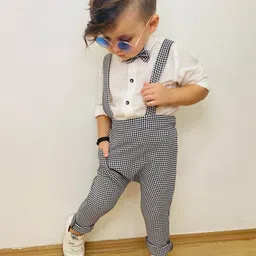 DEL LUNA Infant Boys Printed Dungarees Comes With Shirt & Bow Tie-46