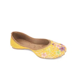 Sangria Women Embellished Atistica Mojaris-image-65