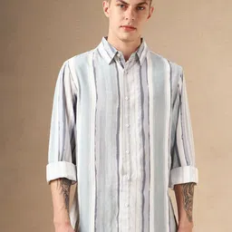 Dennis Lingo Men Smart Spread Collar Vertical Striped Cotton Relaxed Fit Casual Shirt-image-48