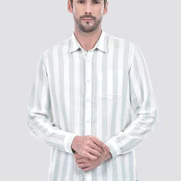 Numero Uno Men Spread Collar Vertical Striped Cotton Casual Shirt-image-5