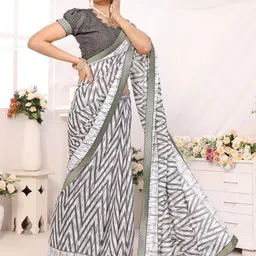 Lookmark Women Pure Georgette Saree-image-45