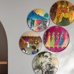 THE QUIRKY HOME 5 Pieces Blue & Pink My Indian Journey Printed Ceramic Wall Plates-31