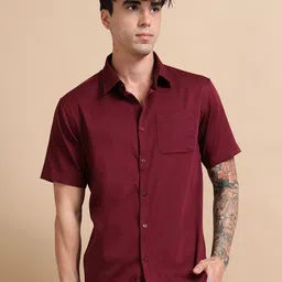 RIGS AND RAGS Men Custom Fit Spread Collar Solid Satin Casual Shirt-image-32