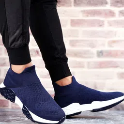 riffway Men Running Non-Marking Shoes image 4