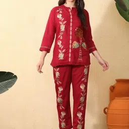Sangria Women Floral Embroidered Regular Thread Work Pure Cotton Kurta with Trousers-picture-14