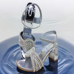 MONAQI Women EmbelishedBlock Sandals-55