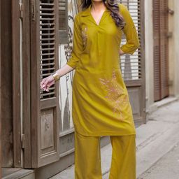 MITTOO Floral Printed Shirt Collar Straight Kurta With Palazzo-picture-40