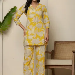 Do Dhaage Women Floral Printed Straight Pure Cotton Kurti with Trousers-image-3