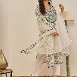 VredeVogel Women Floral Embroidered Kurta with Trousers & Dupatta-picture-23