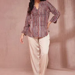 Fabindia Women High-Rise Pleated Regular Fit Trousers image 5