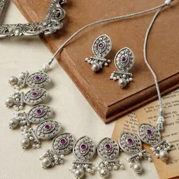 TEEJH Stone Studded & Beaded Jewellery Set-11