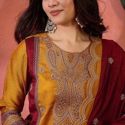 Sangria Vichitra Zari Sequence Embroidered Kurta With Trousers & Dupatta image 3