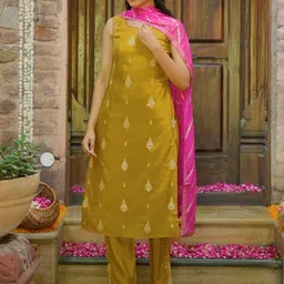Libas Women Floral Embroidered Regular Kurta with Trousers & With Dupatta-picture-9