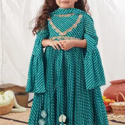Vivedkids Girls Printed Angrakha Gotta Patti Kurta with Skirt & With Dupatta-picture-15