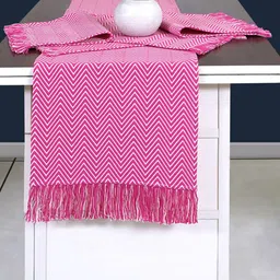 Ode & Cleo Pink 7 Pieces Intricate Texture Design Table Runner with Table Mats image 1