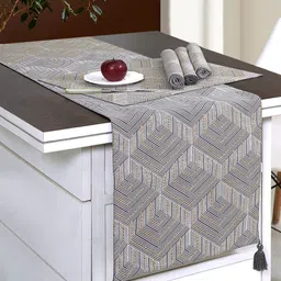 Ode & Cleo Grey 5 Pieces Geometric Design Table Linen Set image 2