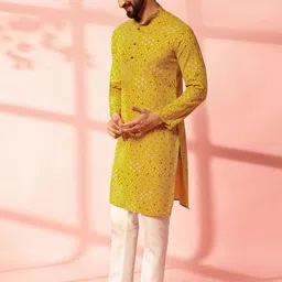 Anouk Men Bandhani Printed Regular Kurta with Pyjamas image 2