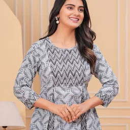KBZ Floral Print Cotton Top-image-4