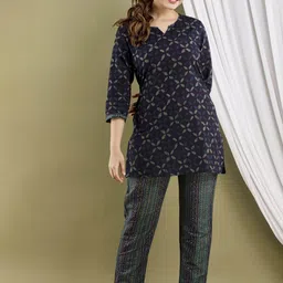 Anouk Rustic Women Floral Printed Cotton Kurta with Pyjamas-image-91