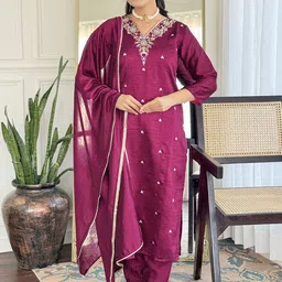 Siya Fashion Women Floral Embroidered Kurta with Trousers & Dupatta-picture-56