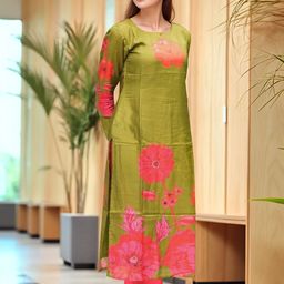 Aaghnya Floral Printed Square Neck Straight Kurta With Trousers-45