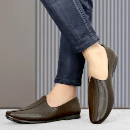 Jutis For Men-picture-28