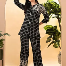 DOISA Women's Co-ord Set-image-2