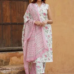 DIVASTRI Floral Printed V-Neck Pure Cotton Straight Kurta with Trousers & Dupatta-image-79