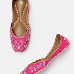 House of Pataudi Women Embellished Mojaris-picture-31