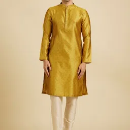 Manyavar Floral Woven Design Mandarin Collar Straight Kurta With Trousers-18