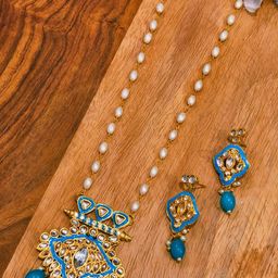 eeooaa Gold-Toned & Blue Stone Studded Traditional Necklace Set-image-45