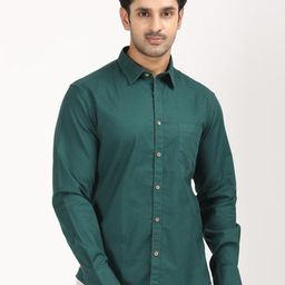 Indian Terrain Men Classic Fit Solid Spread Collar Pure Cotton Casual Shirt-image-35