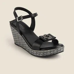 Metro Women Solid Wedge Heel Sandals-picture-38