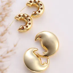 SOHI Moonchild Set Of 2 Gold-Plated Contemporary Hoop Earrings-picture-11