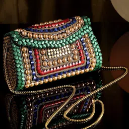 Anekaant Embellished Envelope Clutch-8