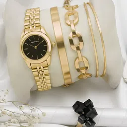 JOKER & WITCH Women Gold Toned & Black Analogue Watch With Bracelet And Ring Gift Set-image-3