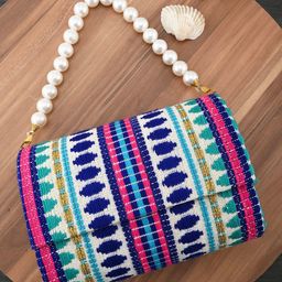 gaura pakhi Geometric Printed Foldover Clutch-4