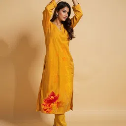 truebrowns Floral Print Kurta, Trouser/Pant & Dupatta Set-picture-1