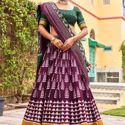 LOOKNBOOK ART Printed Foil Print Semi-Stitched Lehenga & Unstitched Blouse With Dupatta-picture-13