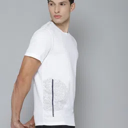 Alcis Men White Printed Round Neck Training T-shirt-image-79
