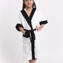 Creeva Solid Hooded Bath Robe-39