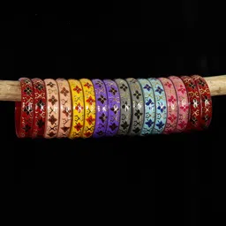 NMII Set of 16 Printed Glass Bangles image 2